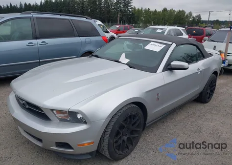 2011 Ford Mustang V6 Premium from USA, damaged, VIN 1ZVBP8EM7B5124364